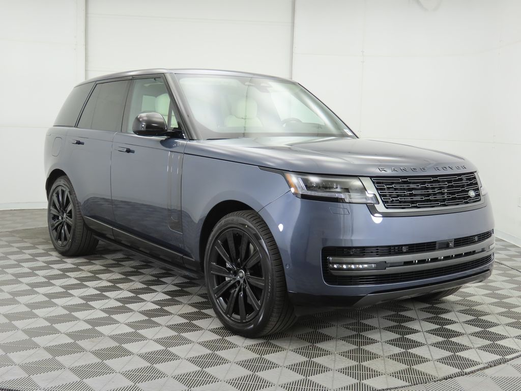 2025 Land Rover Range Rover SE 3