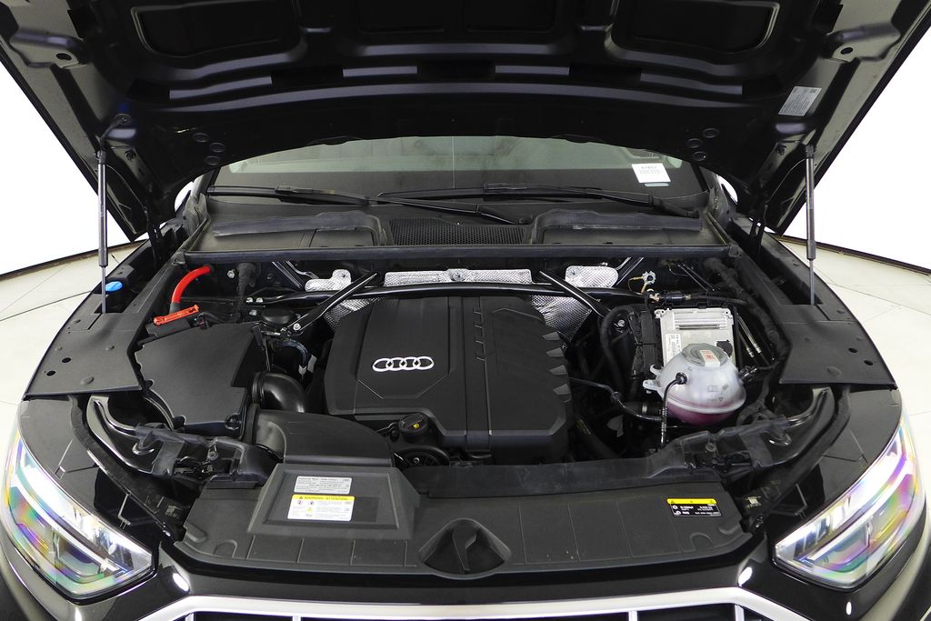 Thumbnail: 2023 Audi Q5 - 6