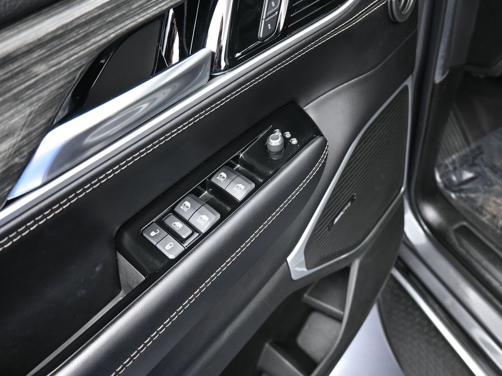 Used 2022 Baltic Gray Metallic Clearcoat Jeep Series II image 13