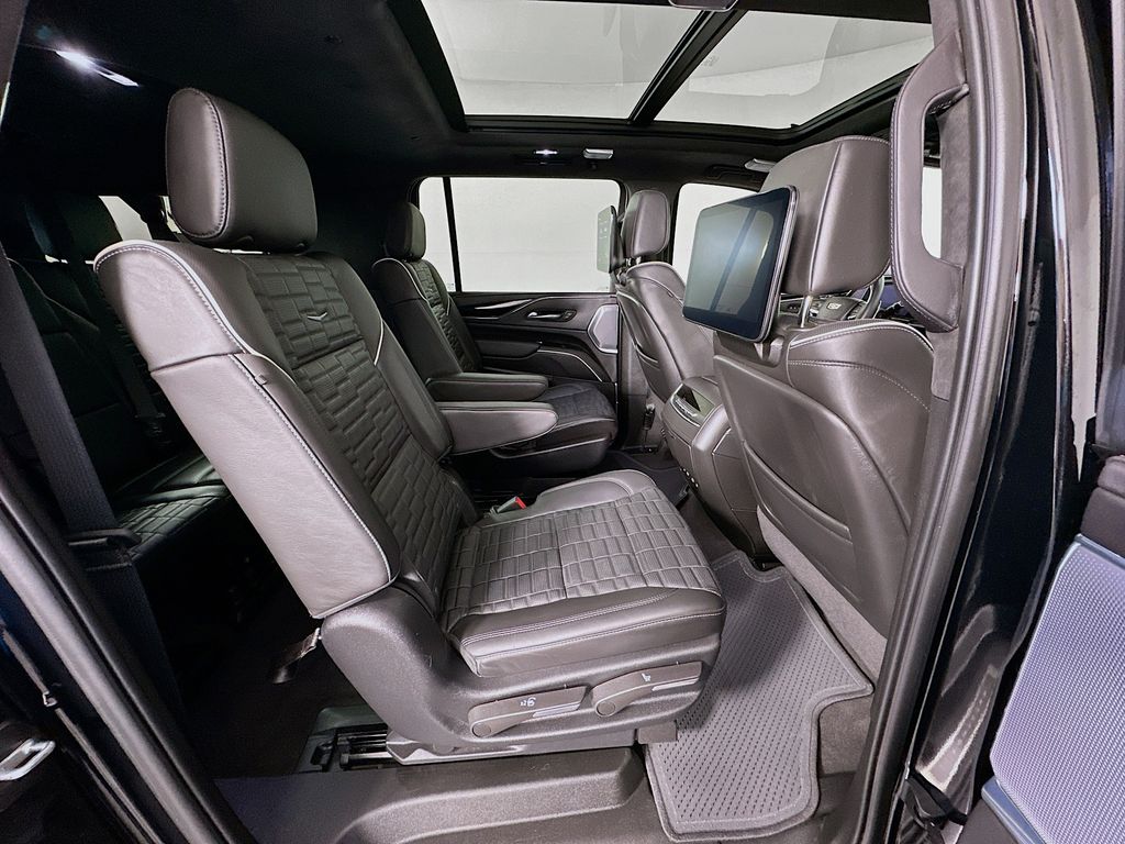 Thumbnail: 2024 Cadillac Escalade - 30