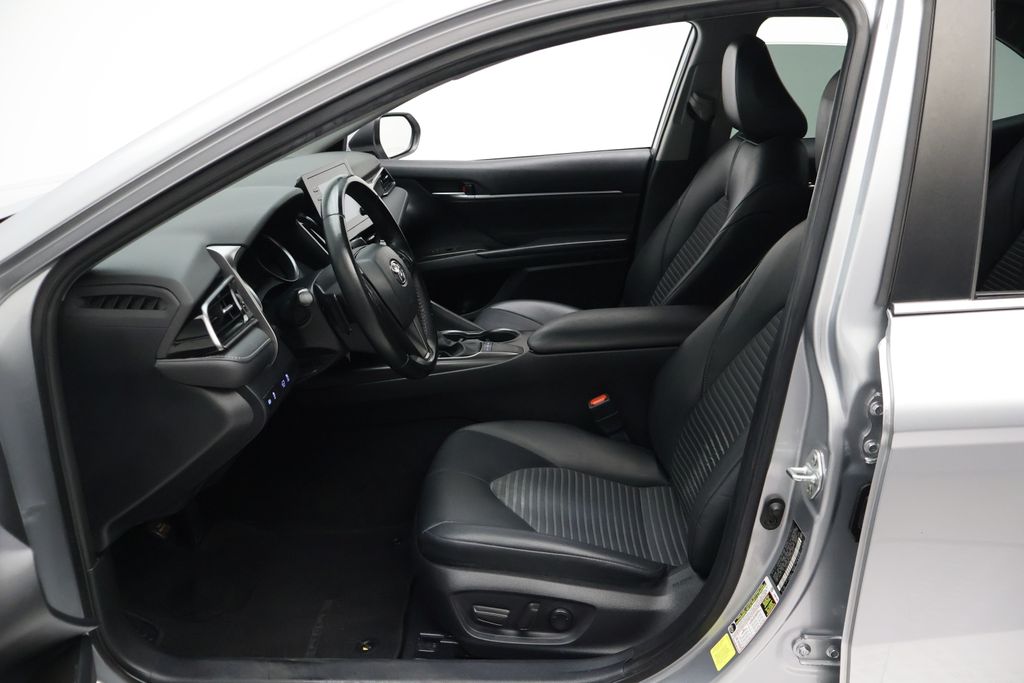 Thumbnail: 2023 Toyota Camry - 14