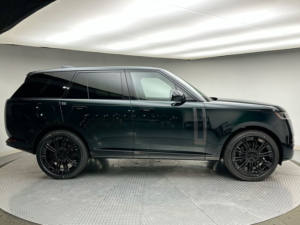 Thumbnail: 2026 Land Rover Range Rover - 3