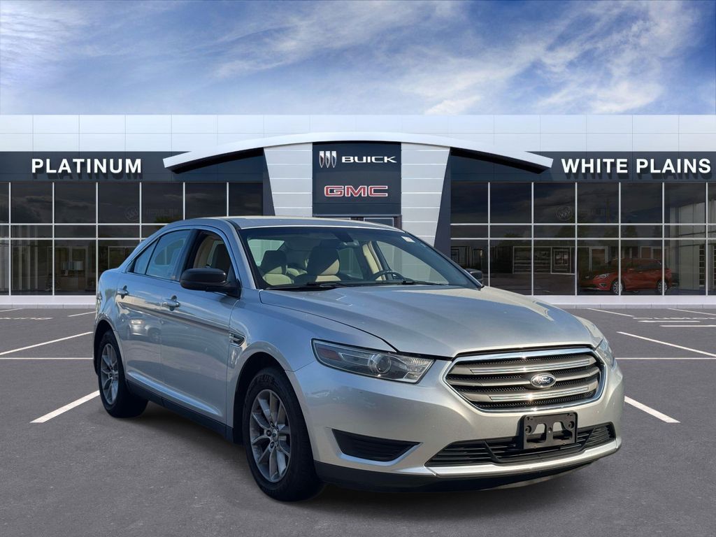 2014 Ford Taurus SE