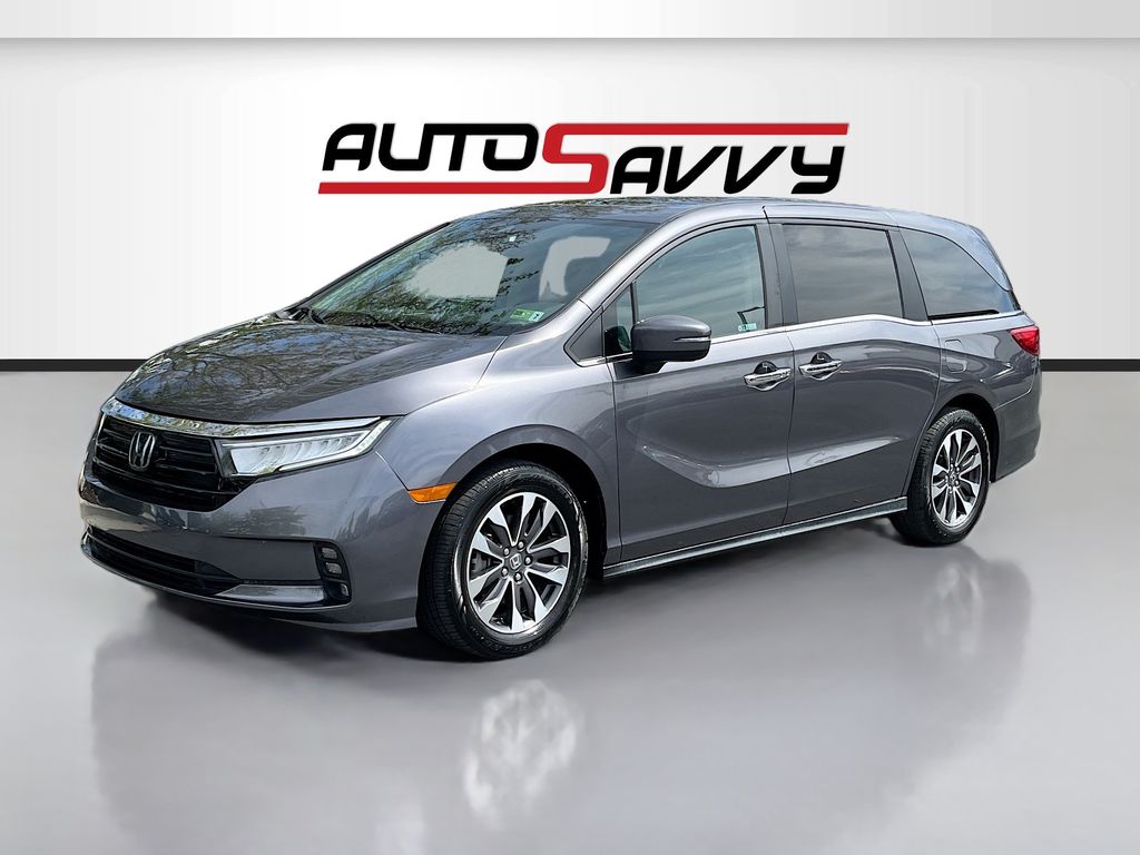 Used 2023 Gray Honda EX-L image 3