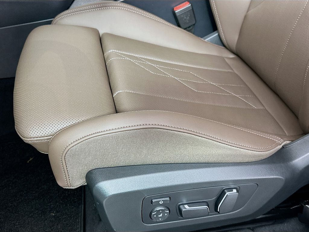 Thumbnail: 2026 BMW X3 - 21