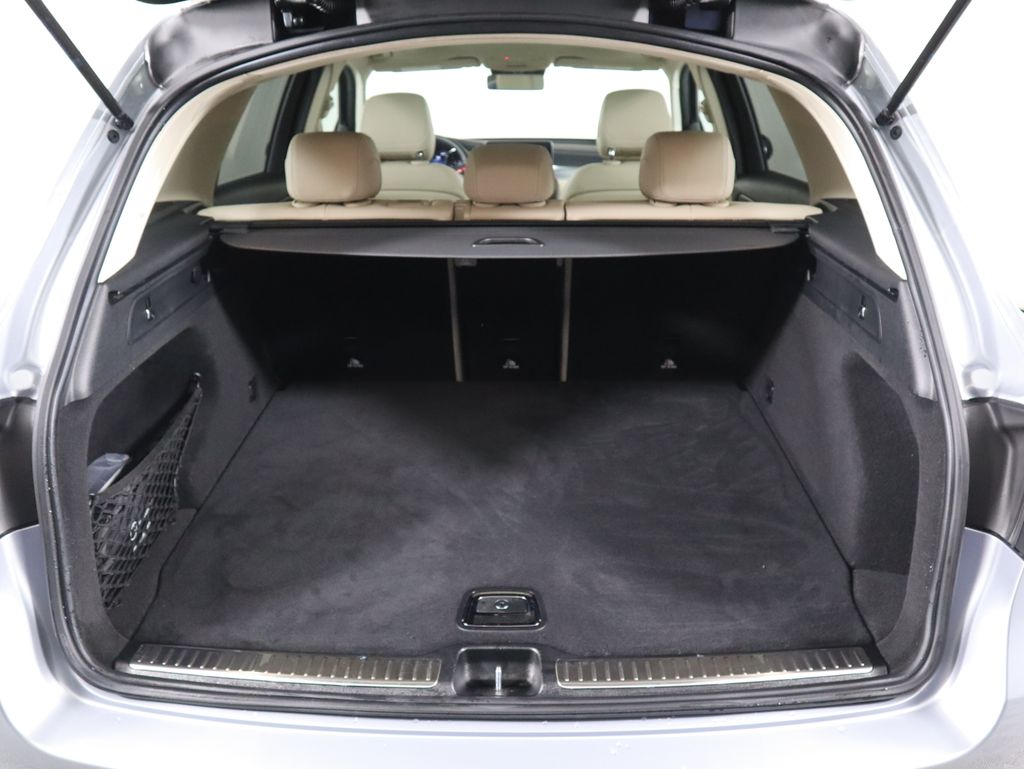 Thumbnail: 2022 Mercedes-Benz GLC - 28