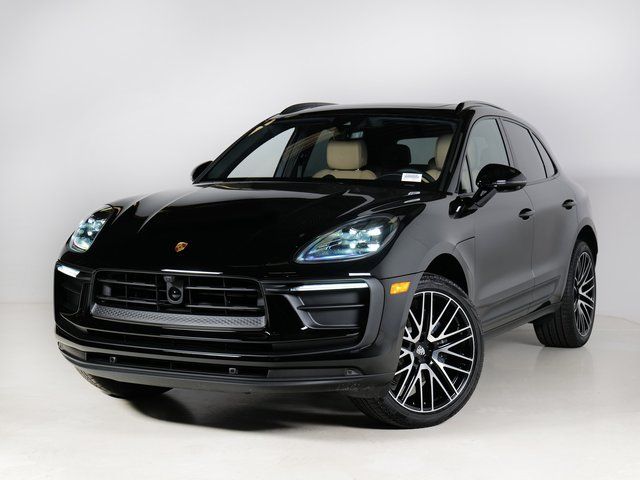 2026 Porsche Macan Base