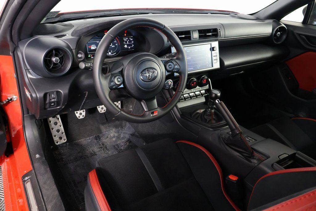 Thumbnail: 2024 Toyota GR86 - 6