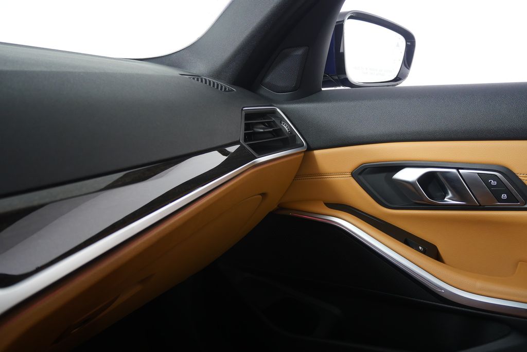 Thumbnail: 2019 BMW 3 Series - 31