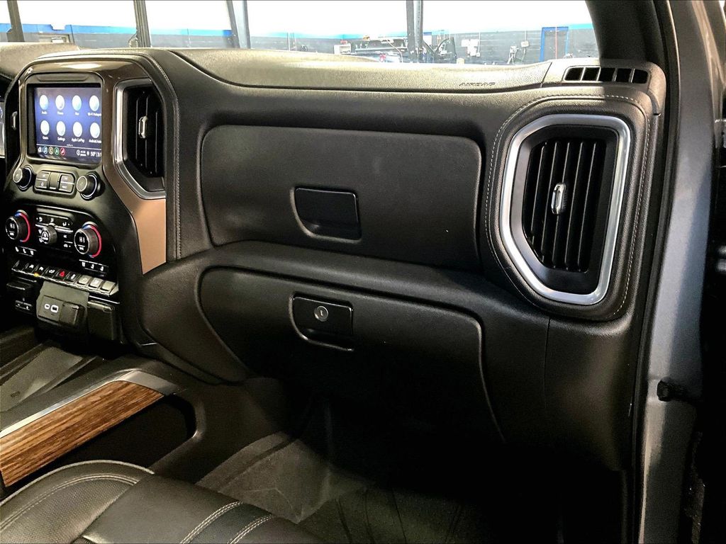 2022 Chevrolet Silverado 1500 LTD — photo 13