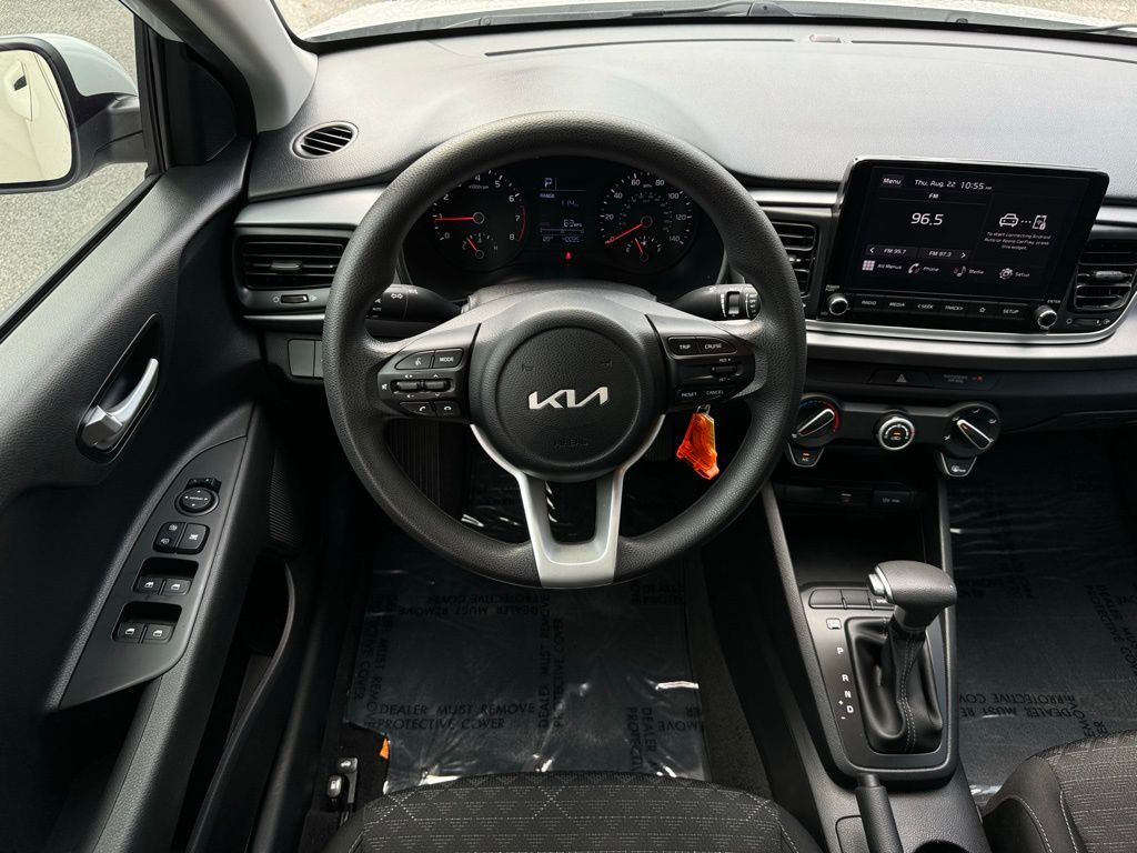 2023 Kia Rio S 16