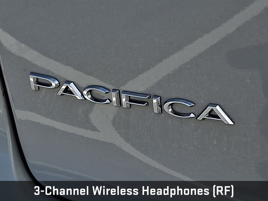 2021 Chrysler Pacifica Hybrid Limited White at Phil Fitts Ford