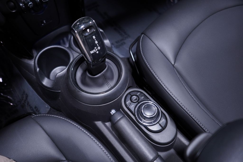 Thumbnail: 2022 MINI Cooper - 15