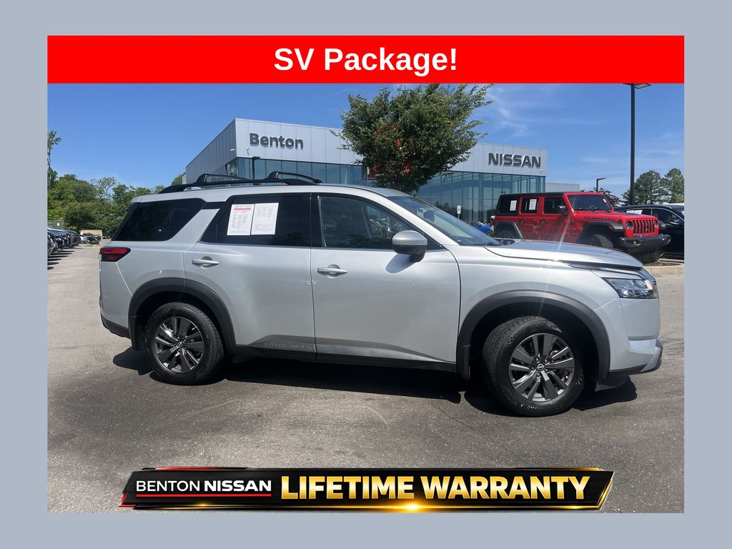 Brilliant Silver Metallic 2022 Nissan Pathfinder SV FWD SUV / Crossover Front-Wheel Drive 9-Speed Automatic