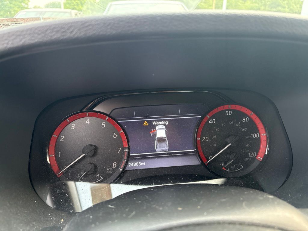 2023 Nissan Frontier — photo 5