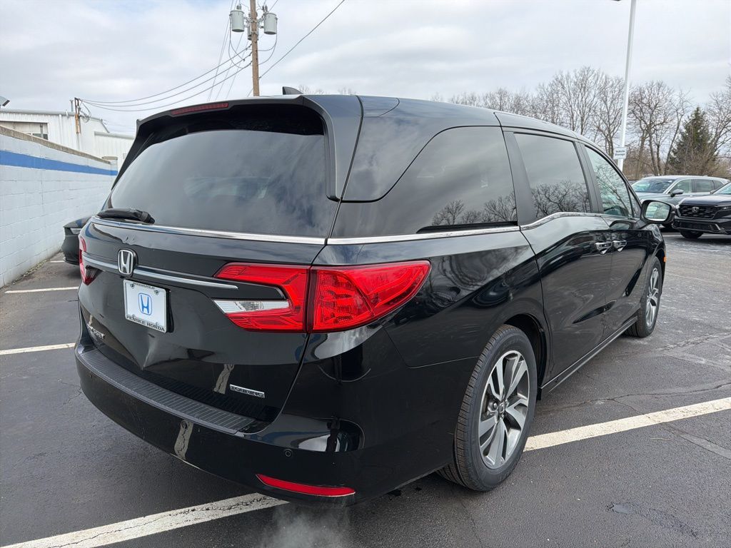 Thumbnail: 2023 Honda Odyssey - 5