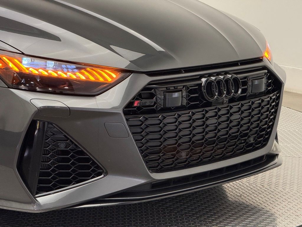 Thumbnail: 2023 Audi RS 7 - 4