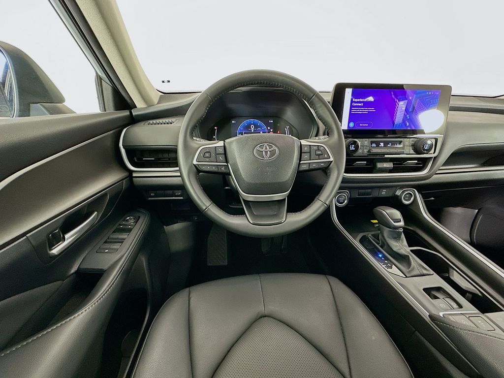 Thumbnail: 2025 Toyota Grand Highlander - 22