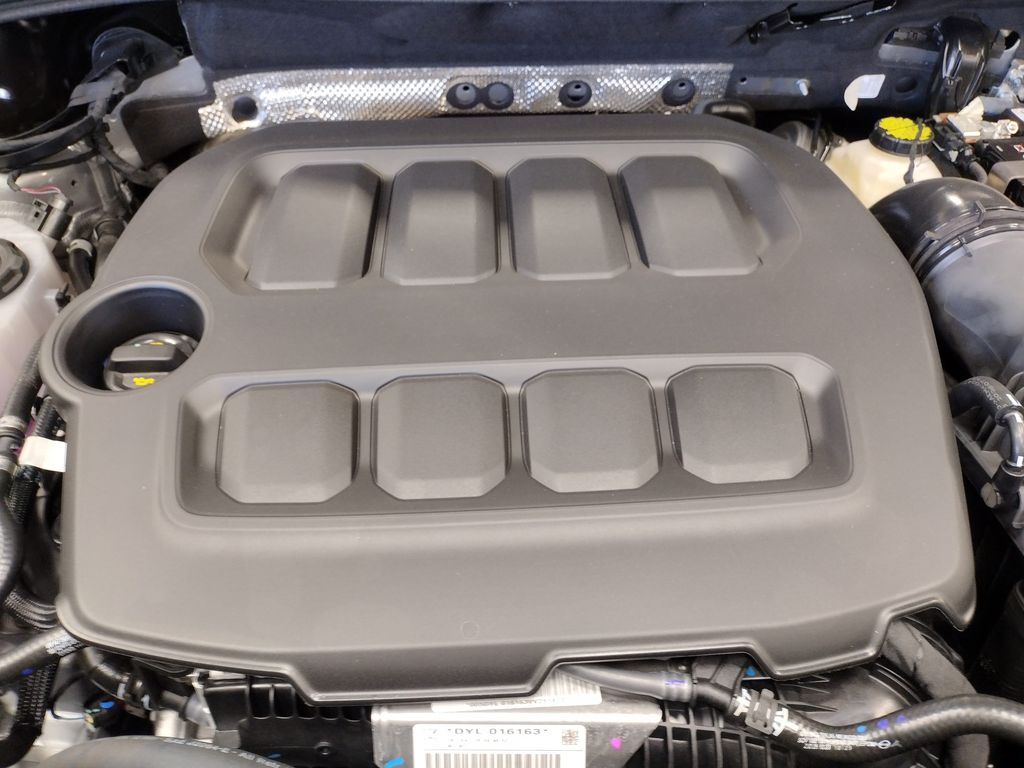 2025 Volkswagen Tiguan SE photo 2