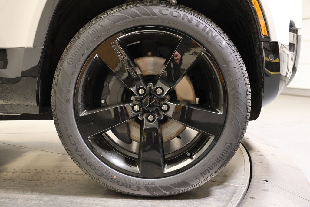 Thumbnail: 2026 Land Rover Defender - 12