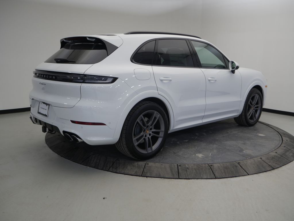 Thumbnail: 2026 Porsche Cayenne - 7