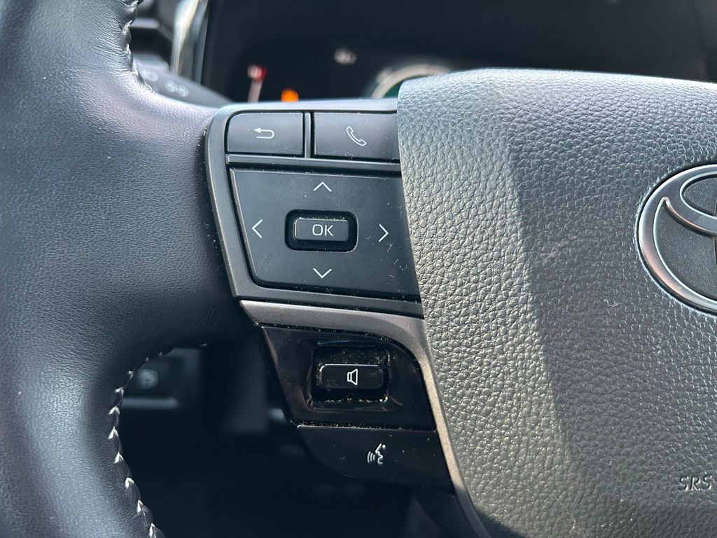 Thumbnail: 2025 Toyota Camry - 20