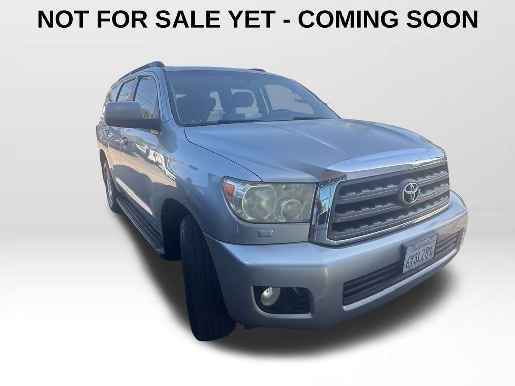 2013 Toyota Sequoia SR5