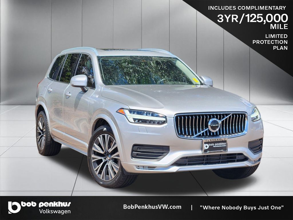 2021 Volvo XC90 T6 Momentum 6-Passenger AWD