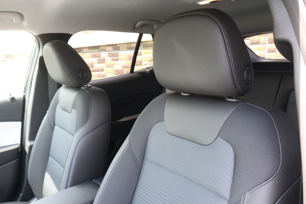 Thumbnail: 2026 Chevrolet Trax - 15