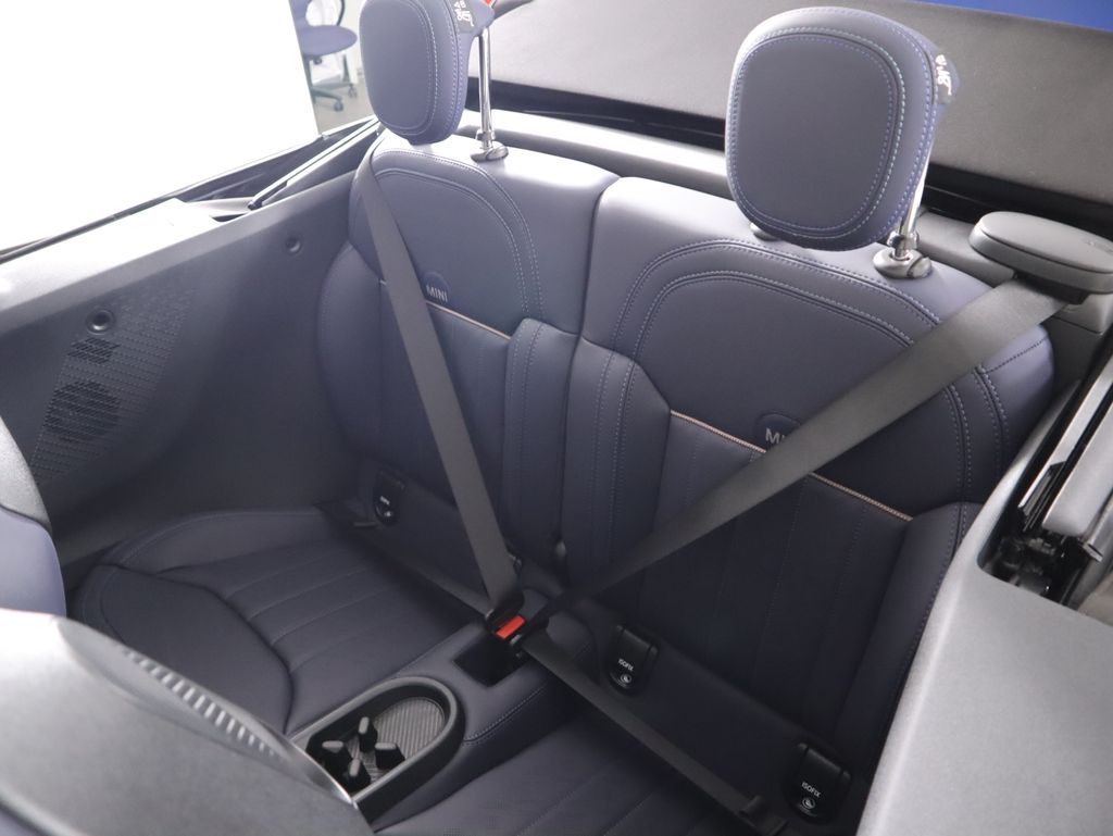 Thumbnail: 2025 MINI Cooper Convertible - 29