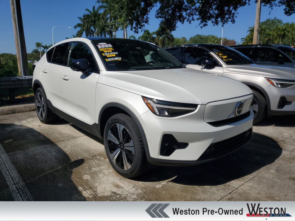 Crystal White 2023 Volvo C40 Recharge Twin Plus eAWD SUV / Crossover All-Wheel Drive 1-Speed Automatic