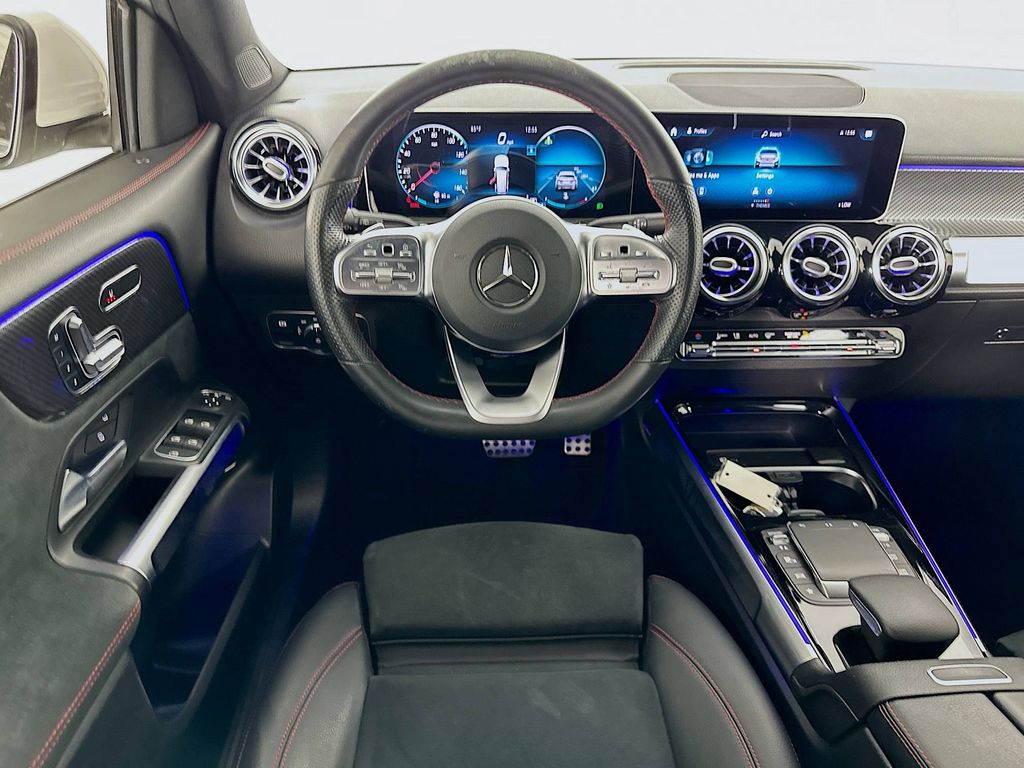 Thumbnail: 2021 Mercedes-Benz GLB - 22