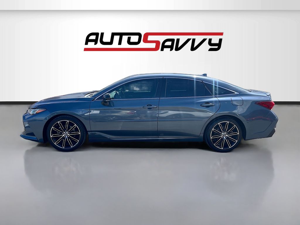 Used 2019 Gray Toyota Touring image 4