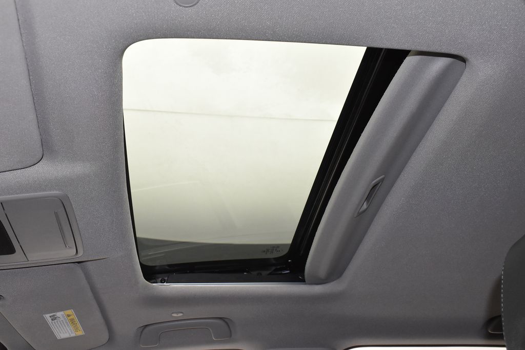 Thumbnail: 2024 Honda CR-V - 16