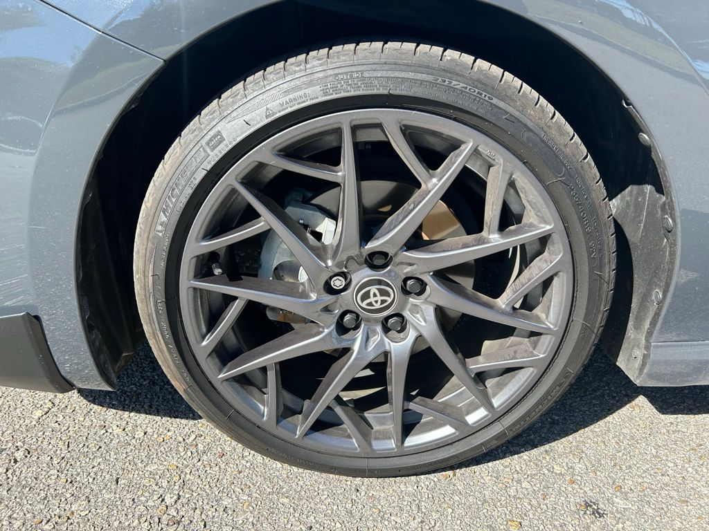 Thumbnail: 2025 Toyota Camry - 9