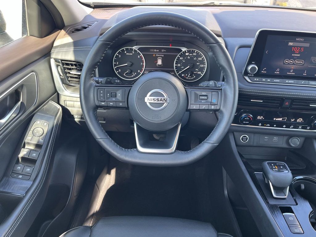 2021 Nissan Rogue SV 19