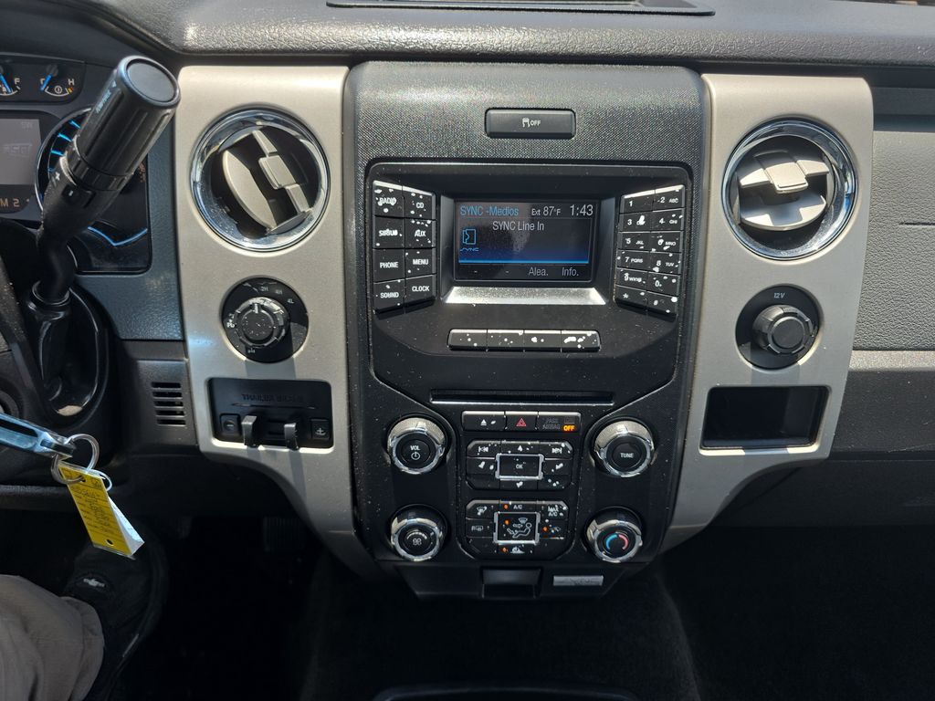 Used 2014 Gray Ford XLT image 6