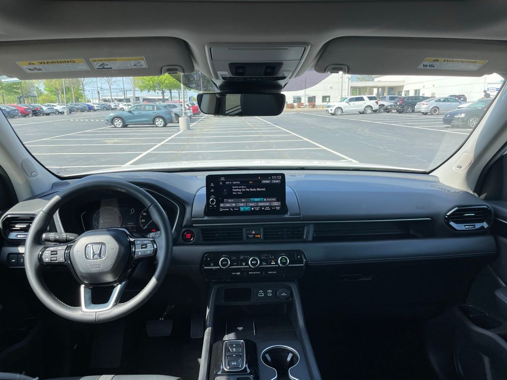 Thumbnail: 2025 Honda Pilot - 10