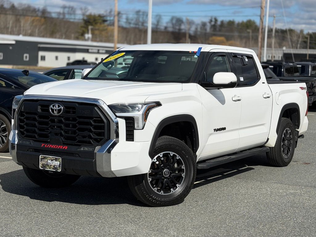 2022 Toyota Tundra SR5 CrewMax Cab 4WD