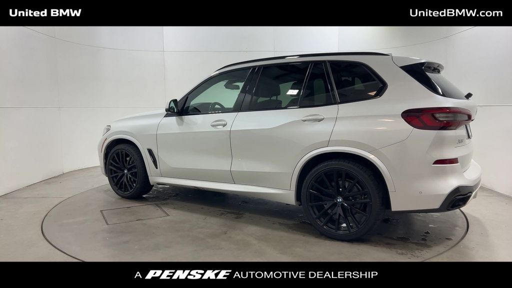 Thumbnail: 2022 BMW X5 - 6