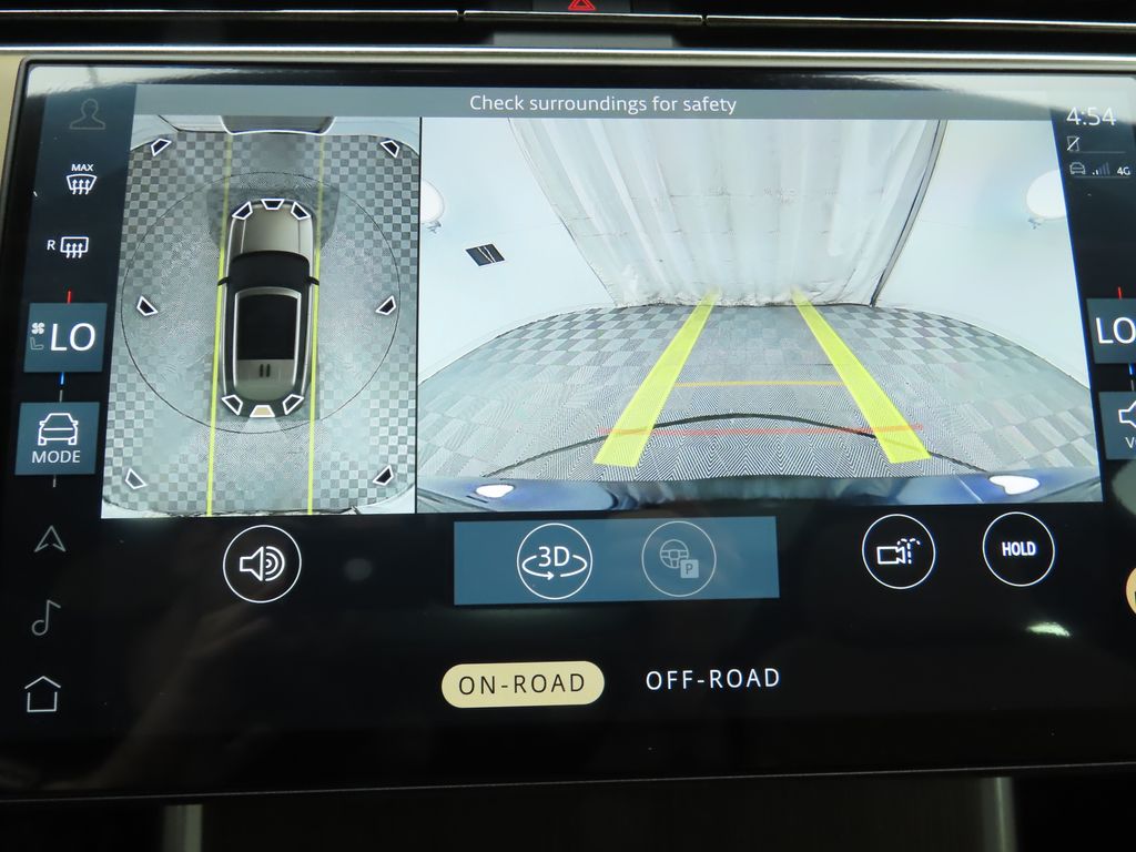 Thumbnail: 2025 Land Rover Range Rover - 17