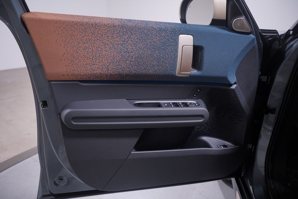 2025 MINI Cooper Countryman Iconic 10
