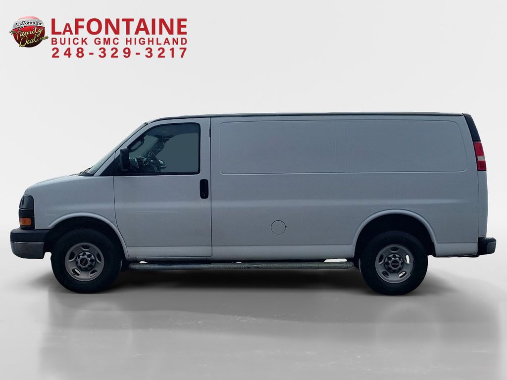 2017 GMC Savana 2500 Work Van 4