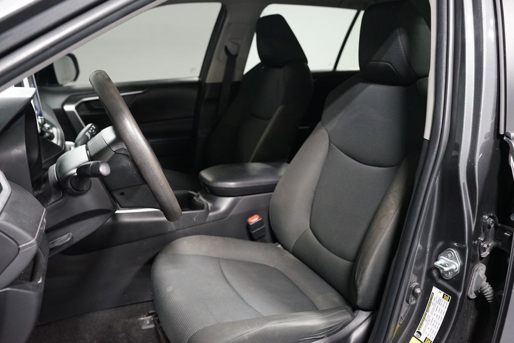 Thumbnail: 2023 Toyota RAV4 - 6