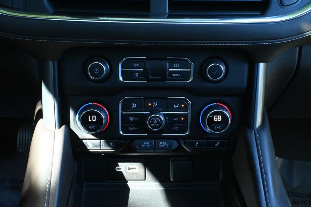 Thumbnail: 2023 Chevrolet Tahoe - 26