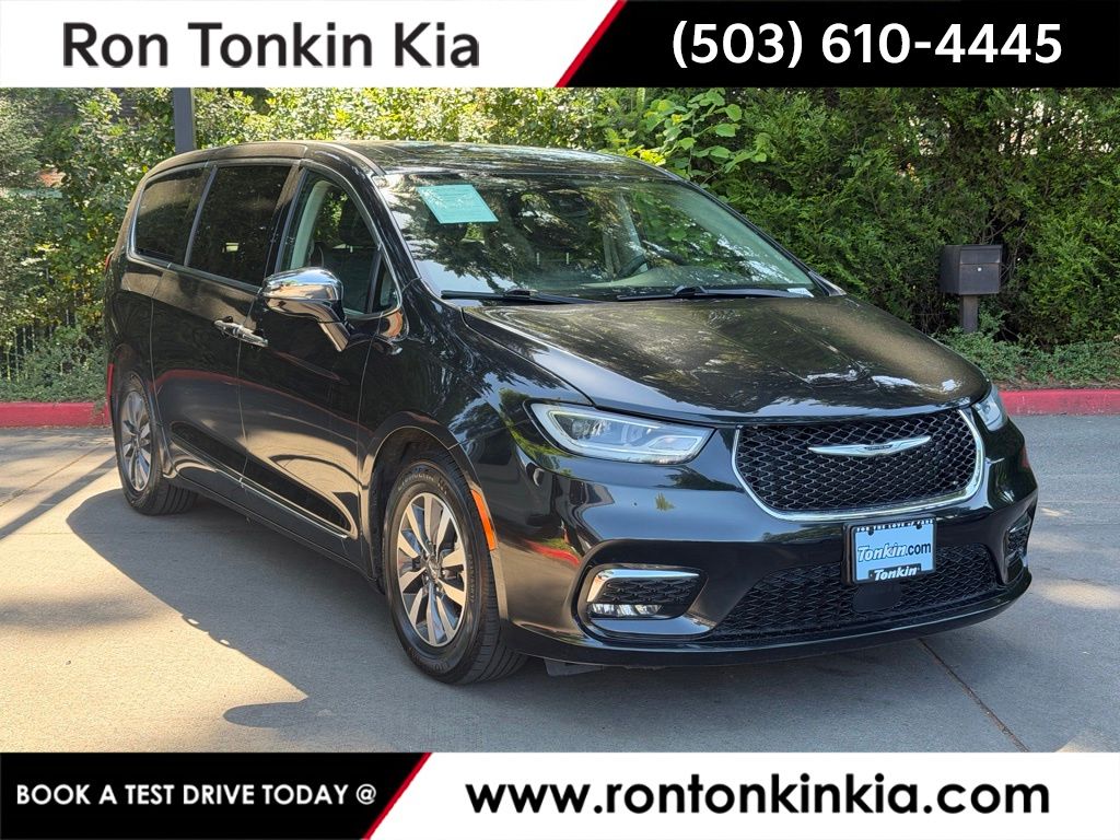 Brilliant Black Crystal Pearlcoat 2023 Chrysler Pacifica Hybrid Limited FWD Minivan Front-Wheel Drive Continuously Variable Transmission