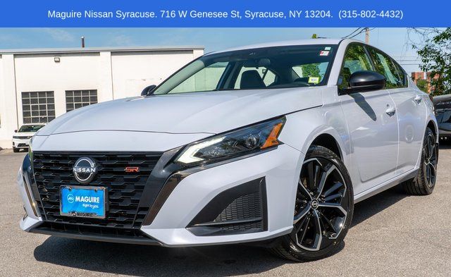 2023 Nissan Altima 2.5 SR Gray at South Hills Kia