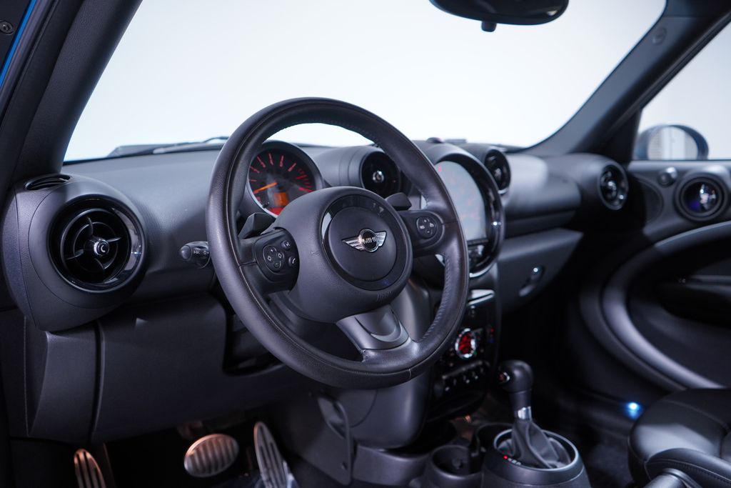 Thumbnail: 2016 MINI Cooper Countryman - 6