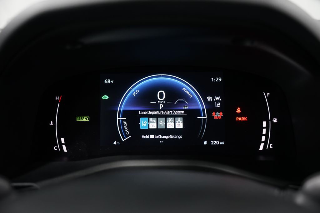 2025 Toyota Camry LE 15