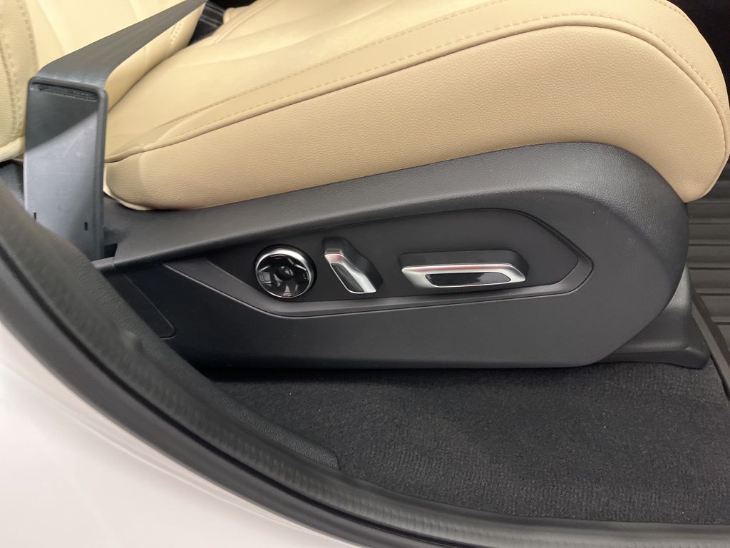 Thumbnail: 2026 Acura MDX - 9